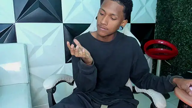 Snapshot of ManSant chatting on February 13, 2026, 4:07 pm ManSant online show from February 13, 2026, 4:07 pm