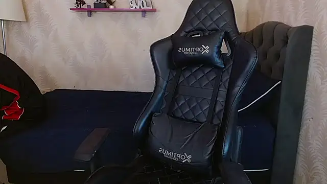 ManSant online show from September 18, 2025, 3:37 pm