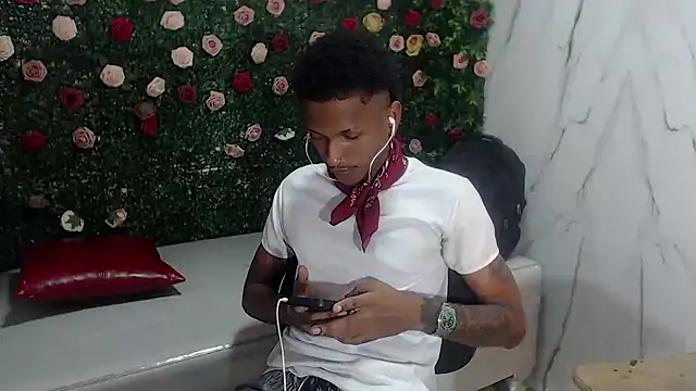 Snapshot of ManSant chatting on February 25, 2026, 2:39 pm ManSant online show from February 25, 2026, 2:39 pm