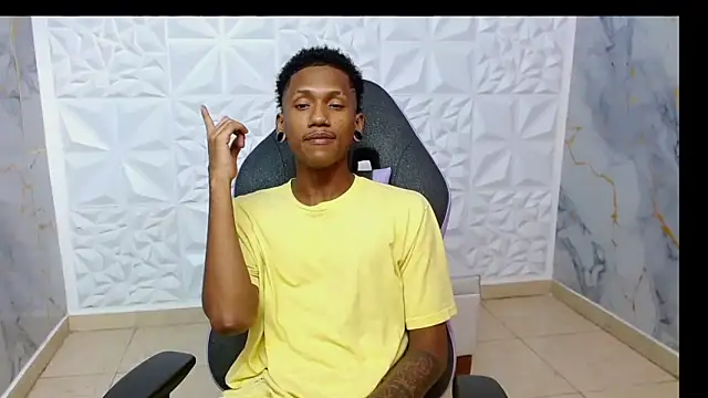 Snapshot of ManSant chatting on February 28, 2026, 5:45 pm ManSant online show from February 28, 2026, 5:45 pm