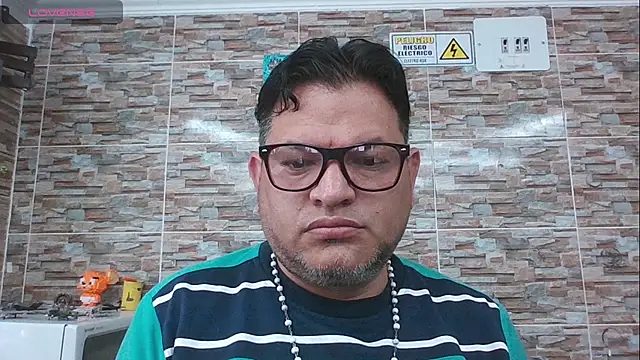 SexDiffrent online show from October 18, 2025, 7:05 pm