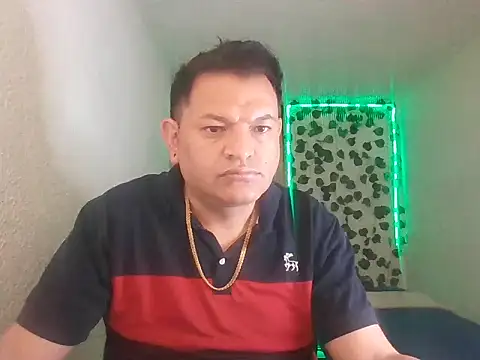 Snapshot of SexDiffrent chatting on May 26, 2026, 7:45 pm SexDiffrent online show from May 26, 2026, 7:45 pm