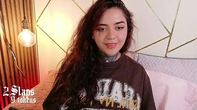 Snapshot of kim_blake chatting on January 16, 2026, 3:32 am kim blake online show from January 16, 2026, 3:32 am