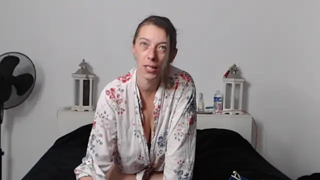 Oriane Jackson online show from November 7, 2025, 11:04 am