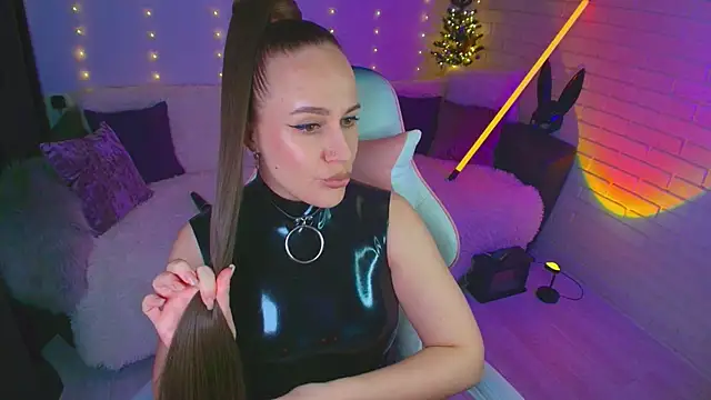 pepper cat  online show from April 4, 2026, 12:28 am