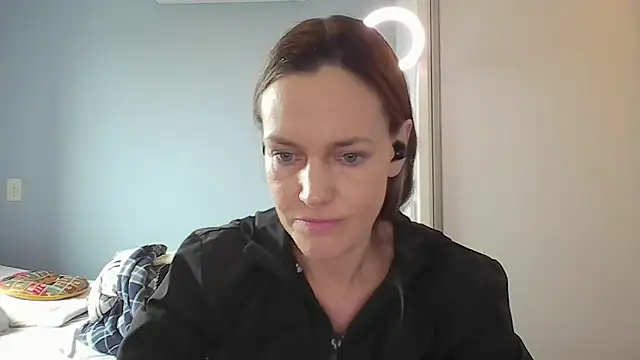 Annylove1 online show from December 18, 2025, 10:52 am