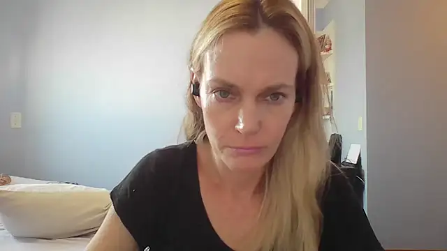 Annylove1 online show from March 20, 2026, 12:06 pm