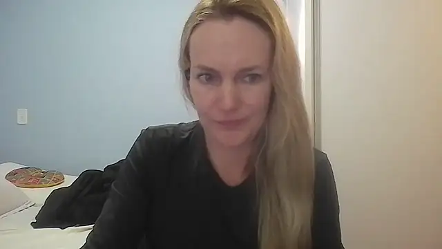 Annylove1 online show from July 22, 2026, 12:29 pm