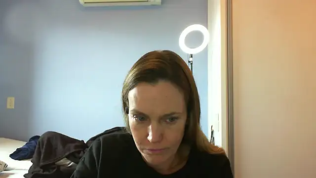 Snapshot of Annylove1 chatting on November 10, 2025, 10:42 am Annylove1 online show from November 10, 2025, 10:42 am