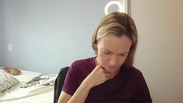 Annylove1 online show from February 5, 2026, 10:55 am