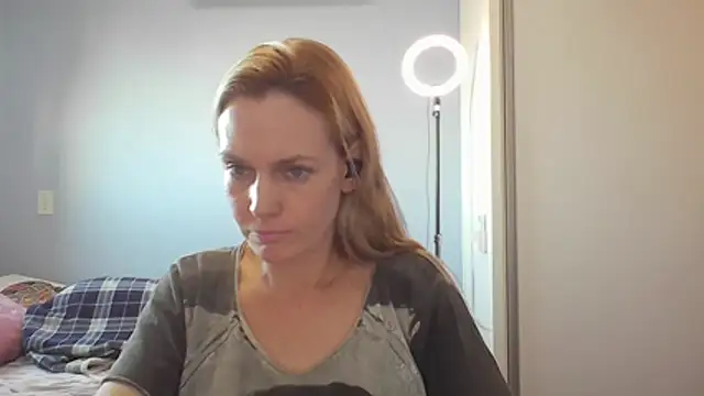 Annylove1 online show from April 21, 2026, 10:55 am