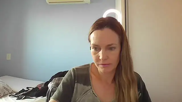 Annylove1 online show from December 4, 2025, 10:47 am