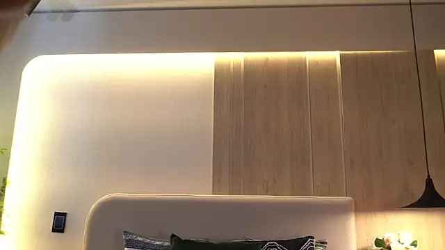 KalaBeckett  online show from March 27, 2026, 12:50 pm