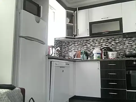 Snapshot of ALPHANDRE chatting on March 18, 2025, 1:34 pm ALPHANDRE online show from March 18, 2025, 1:34 pm