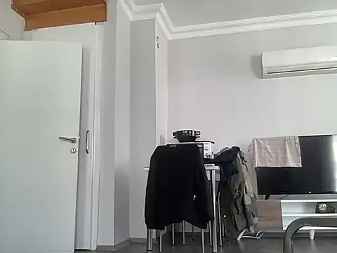 Snapshot of ALPHANDRE chatting on March 13, 2025, 9:43 am ALPHANDRE online show from March 13, 2025, 9:43 am
