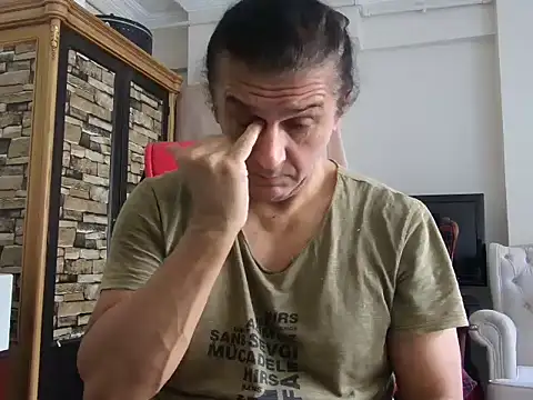 Snapshot of ALPHANDRE chatting on September 9, 2025, 6:01 am ALPHANDRE online show from September 9, 2025, 6:01 am