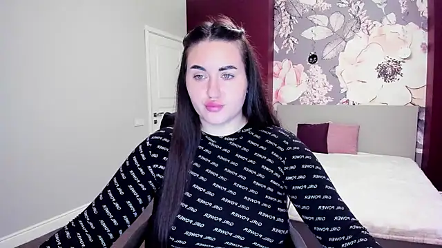 Roxie Bradley online show from October 22, 2025, 5:51 am