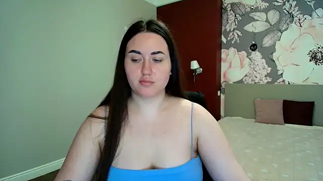 Roxie Bradley online show from April 9, 2026, 5:42 am