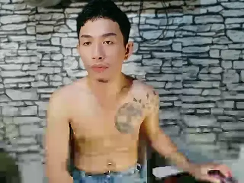 xlovercum online show from February 24, 2026, 12:17 pm