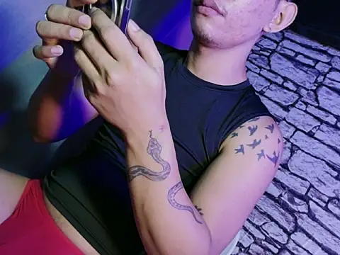 xlovercum online show from April 9, 2026, 12:34 am