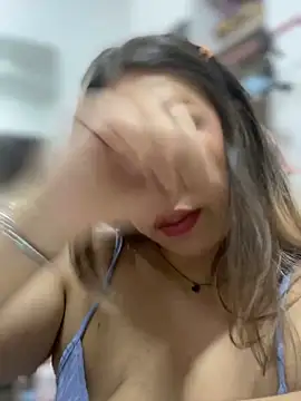 Snapshot of Im_sophiie chatting on March 16, 2025, 6:20 am Im sophiie online show from March 16, 2025, 6:20 am