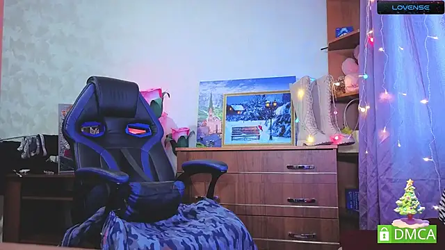 Snapshot of touch_me_bb chatting on December 14, 2025, 8:20 am touch me bb online show from December 14, 2025, 8:20 am