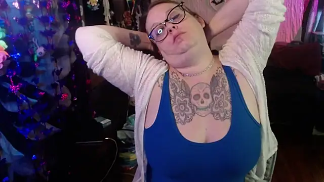 Snapshot of edgexchaos chatting on December 2, 2025, 1:13 pm edgexchaos online show from December 2, 2025, 1:13 pm