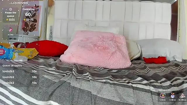 Snapshot of AlmaSean chatting on January 20, 2025, 1:18 am AlmaSean online show from January 20, 2025, 1:18 am