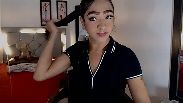 sofiaxdollxxx online show from March 19, 2026, 1:44 pm