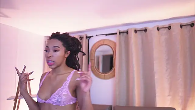 Valeriestyle online show from November 18, 2025, 3:54 am