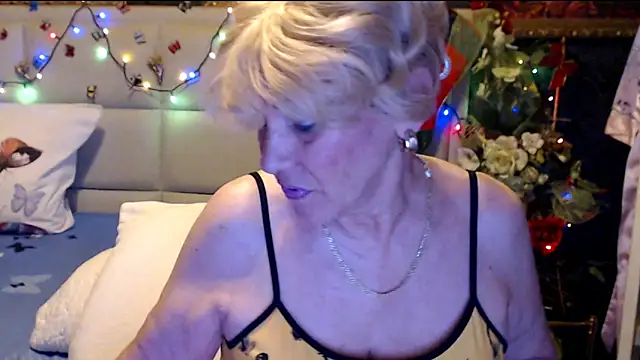 HappyWomanOn online show from December 3, 2025, 7:41 am
