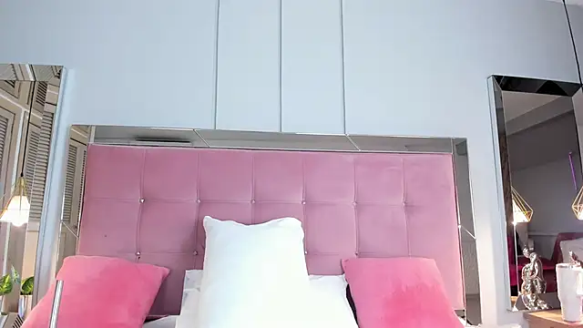 Ahincale online show from December 18, 2025, 8:23 pm