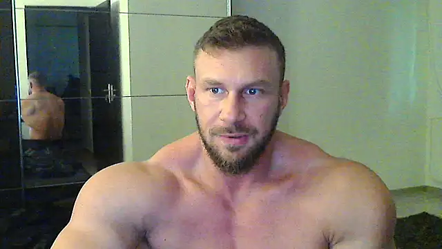 muscularkevin online show from February 14, 2025, 2:33 pm