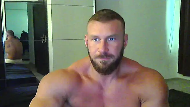 Snapshot of muscularkevin chatting on July 1, 2026, 1:11 pm muscularkevin online show from July 1, 2026, 1:11 pm