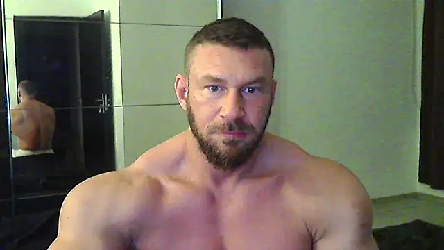 muscularkevin online show from January 10, 2026, 4:52 am