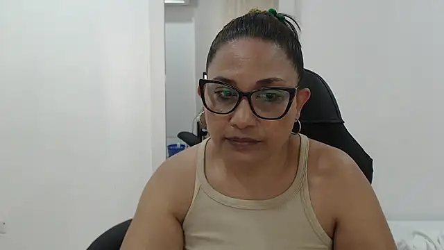 Katha Marck online show from September 13, 2025, 7:58 pm