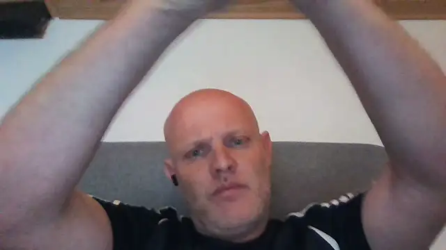 davigochi77bcn online show from December 21, 2025, 9:48 pm