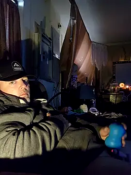 Snapshot of Hotredheadandtoungelasher chatting on November 25, 2025, 1:22 pm Hotredheadandtoungelasher online show from November 25, 2025, 1:22 pm