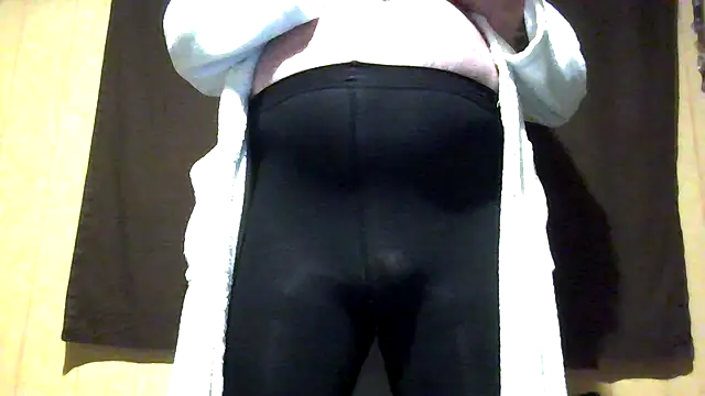 Snapshot of Krissttof chatting on February 5, 2026, 4:58 pm Krissttof online show from February 5, 2026, 4:58 pm