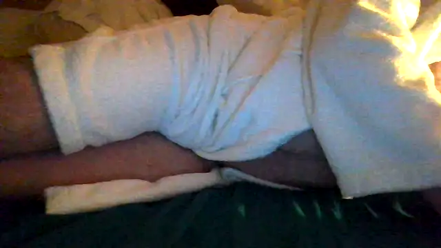 Snapshot of Krissttof chatting on February 15, 2026, 11:47 pm Krissttof online show from February 15, 2026, 11:47 pm