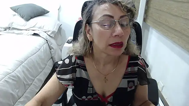 jesy hot online show from April 18, 2026, 12:24 am