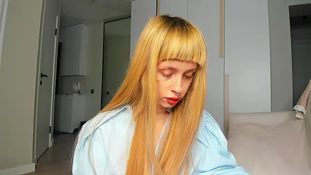 FlowerOfSin2001 online show from April 25, 2026, 5:43 pm