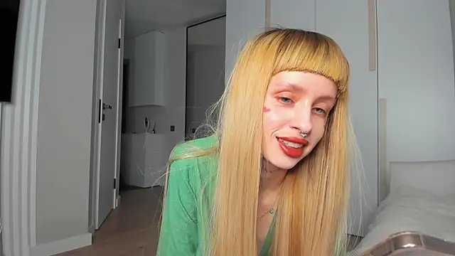 FlowerOfSin2001 online show from April 13, 2026, 1:26 pm