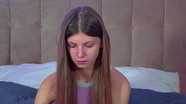 AudreyBarlow online show from September 28, 2025, 6:20 am