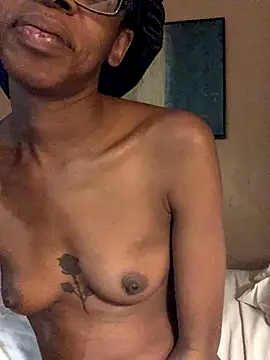 Jasmine FullsShine online show from November 22, 2025, 10:25 am