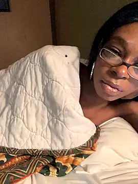 Jasmine FullsShine online show from November 23, 2025, 11:42 am