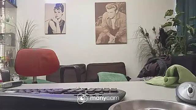 der dino30 online show from February 7, 2025, 8:55 am