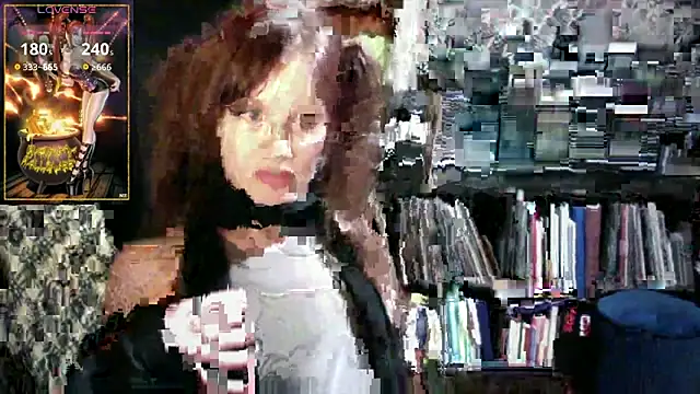 courtneyoccult online show from November 19, 2025, 6:46 am