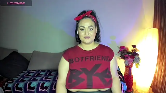 Snapshot of Laura_sinner chatting on March 8, 2025, 10:56 pm Laura sinner online show from March 8, 2025, 10:56 pm