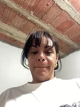 Snapshot of Kataliina chatting on June 21, 2026, 10:04 pm Kataliina online show from June 21, 2026, 10:04 pm